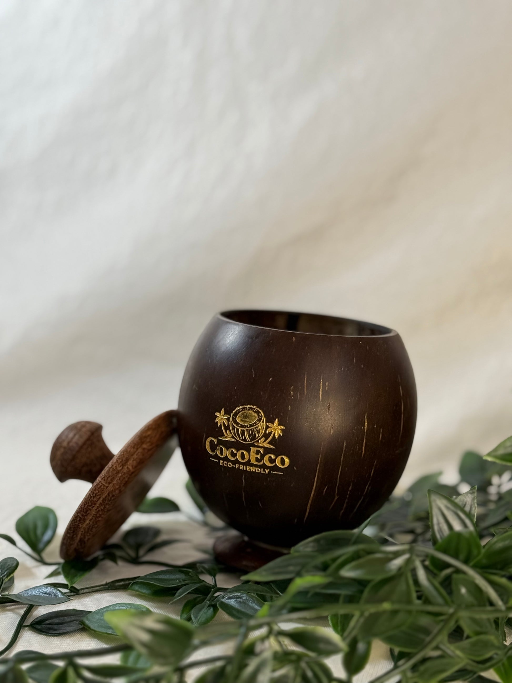 Artisanal Coconut Shell Storage Container with Lid & Spoon | Eco-Friendly Kitchen Organizer - 600ml CocoEco